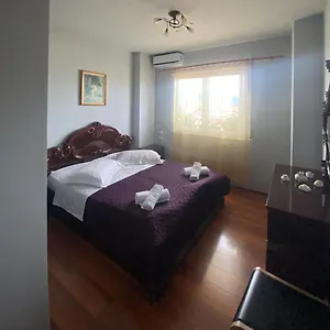 Apartment The Night Centre, Shkoder