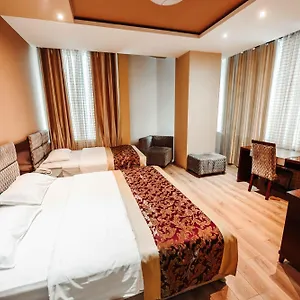 4* Hotel Arifi
