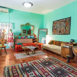  אכסניה Mi Casa Es Tu Casa - Backpackers